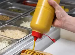 Quetschflaschen für Saucen in Großmenge Anwendungsszene für Würzverpackungen