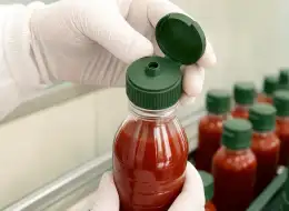 Deckel und Verschlüsse für Würzverpackungen Anwendungsszene für Würzverpackungen
