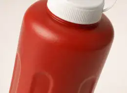 Ketchupflaschen für Gastronomie Material- und Herstellungsdetail