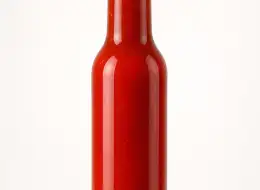 Glasflaschen für Chilisauce mit Reduzierkappen Frontansicht für gewerbliche Verpackungsprojekte