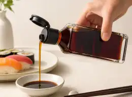 Sojasaucenflaschen aus Glas Anwendungsszene für Würzverpackungen