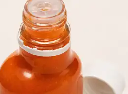 Woozy-Flaschen für Chilisauce Deckel- und Dichtungsdetail