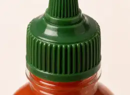 Quetschflaschen für Sriracha-Sauce Deckel- und Dichtungsdetail